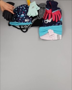 Фотография  692 - Шапки, шарфы, перчатки детские СТОК#3 кг, ЛОТ №2452 оптом в Кирове и Кировской области