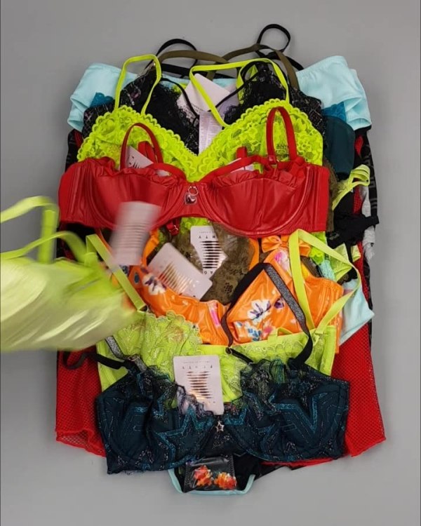 Фотография  957 - Нижнее белье Savage#57 шт, ЛОТ №4043 оптом в Кирове и Кировской области