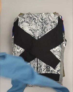 Фотография  742 - CIRCUS mix #13 кг, ЛОТ №4257 оптом в Кирове и Кировской области