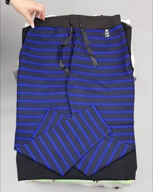 Фотография  165 - CIRCUS mix #11,8 кг, ЛОТ №4284 оптом в Кирове и Кировской области