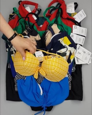 Фотография  986 - Купальники Chantelle#30 шт, ЛОТ №4410 оптом в Кирове и Кировской области