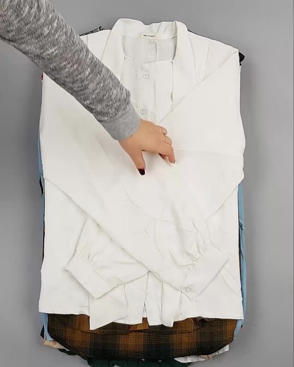 Фотография  615 - Блузки Корея#20 шт, ЛОТ №5622 оптом в Кирове и Кировской области