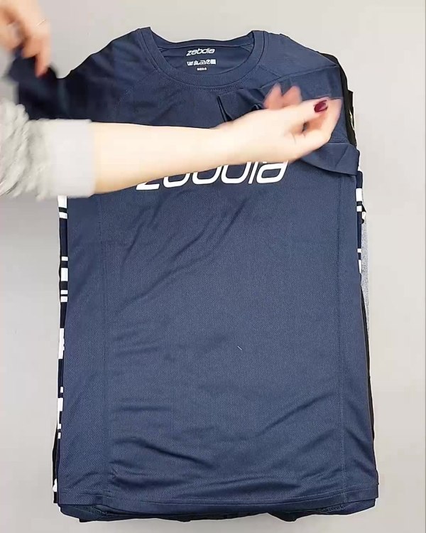 Фотография  728 - DK, Bestseller + Summer mix#15 кг, ЛОТ №5626 оптом в Кирове и Кировской области