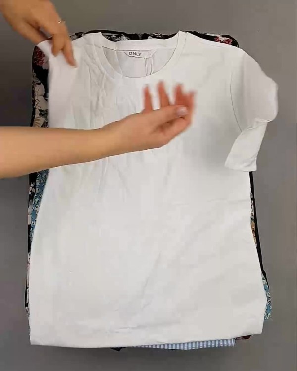 Фотография  850 - BESTSELLER WOMEN Summer mix#15 кг, ЛОТ №6017 оптом в Кирове и Кировской области