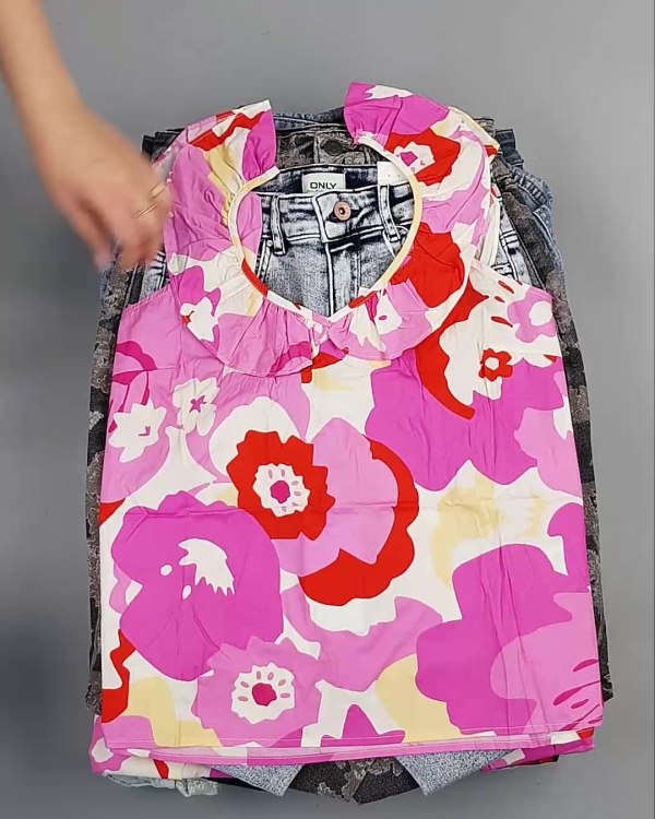 Фотография  205 - BESTSELLER WOMEN Summer mix#15 кг, ЛОТ №6020 оптом в Кирове и Кировской области