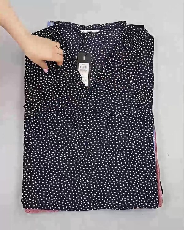 Фотография  743 - Блузки Bestseller 44#5 кг, ЛОТ №6084 оптом в Кирове и Кировской области