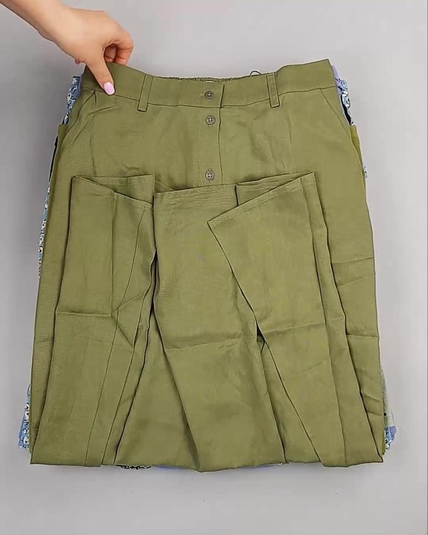 Фотография  460 - Юбки Bestseller 44#5 кг, ЛОТ №6119 оптом в Кирове и Кировской области