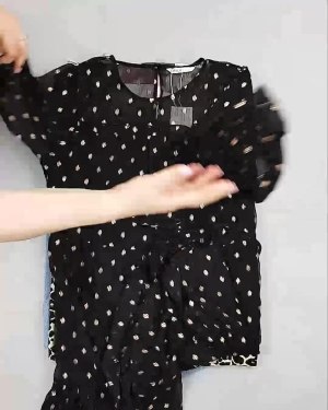 Фотография  384 - DK, Bestseller Summer mix#50 кг, ЛОТ №6186 оптом в Кирове и Кировской области