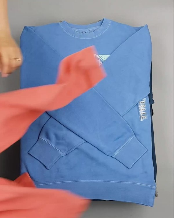 Фотография  652 - Толстовки СТОК CAN#15 кг, ЛОТ №6268 оптом в Кирове и Кировской области