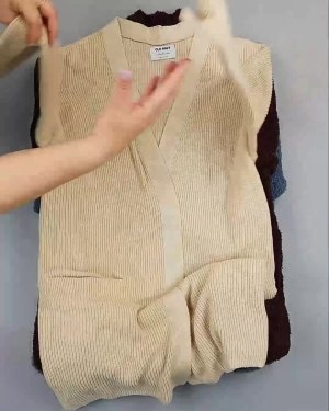 Фотография  820 - Кардиганы СТОК CAN#10 кг, ЛОТ №6474 оптом в Кирове и Кировской области