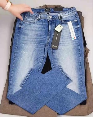 Фотография  402 - ДАНИЯ Winter mix 24#15 кг, ЛОТ №6710 оптом в Кирове и Кировской области