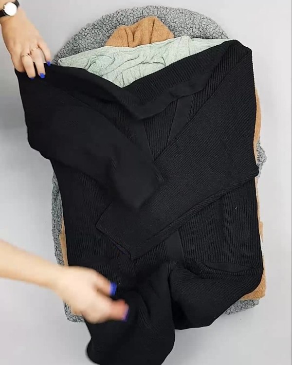 Фотография  828 - Кардиганы СТОК CAN#10 кг, ЛОТ №6887 оптом в Кирове и Кировской области