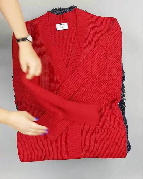 Фотография  605 - Кардиганы СТОК CAN#10 кг, ЛОТ №6888 оптом в Кирове и Кировской области