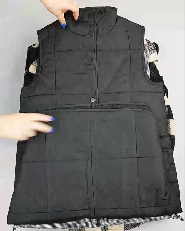 Фотография  664 - Верхняя одежда Дания#10,2 кг ЛОТ №6911 оптом в Кирове и Кировской области