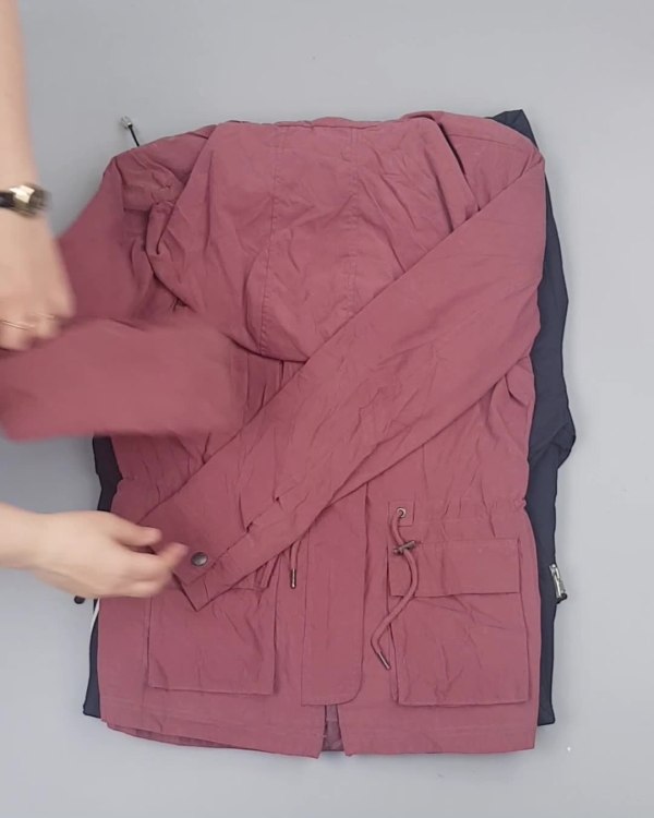 Фотография  487 - А 92602 Ветровки женские (Light Zipper jackets)#25 кг оптом в Кирове и Кировской области