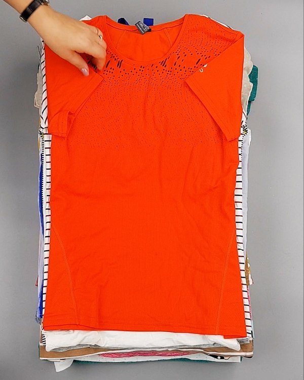 Фотография  892 - Cream Футболки поло женские#25 кг оптом в Кирове и Кировской области