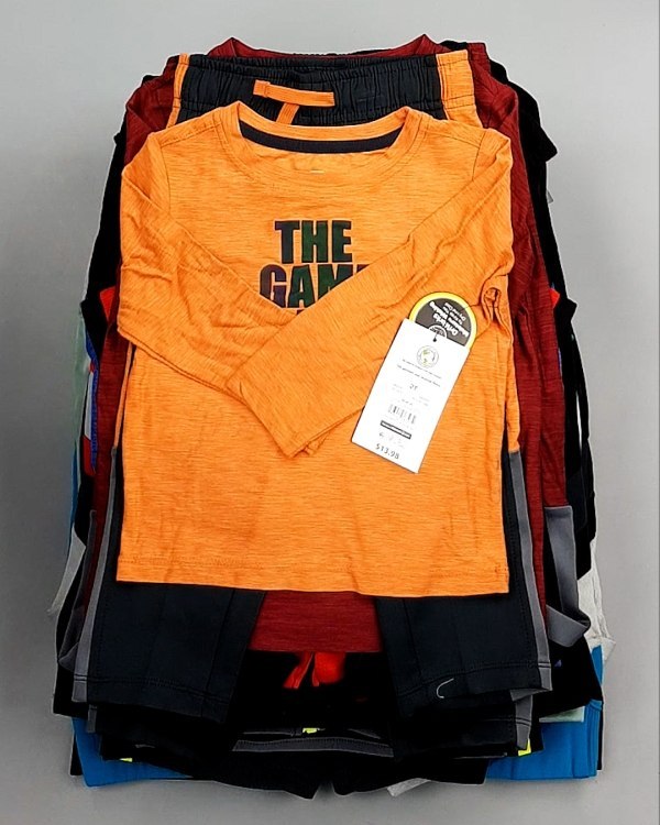 Фотография  933 - Спортивные костюмы дети CAN#6 кг оптом в Кирове и Кировской области