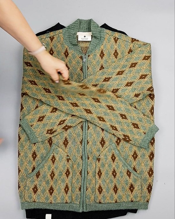 Фотография  878 - ANERKJENDT джемпера 104#10 кг, ЛОТ №7127 оптом в Кирове и Кировской области