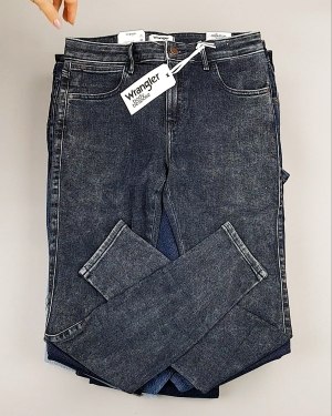 Фотография  111 - Джинсы WRANGLER м/ж#8,1 кг, ЛОТ №7011 оптом в Кирове и Кировской области