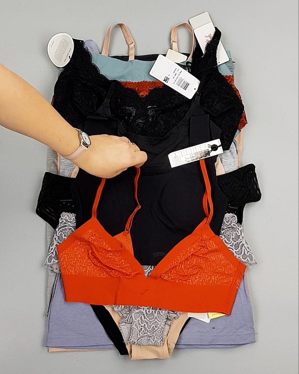 Фотография  687 - Нижнее белье TRIUMPH 104#33 шт, ЛОТ №7134 оптом в Кирове и Кировской области