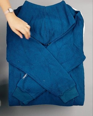 Фотография  747 - HOODIE CAN 084#10 кг, ЛОТ №7033 оптом в Кирове и Кировской области