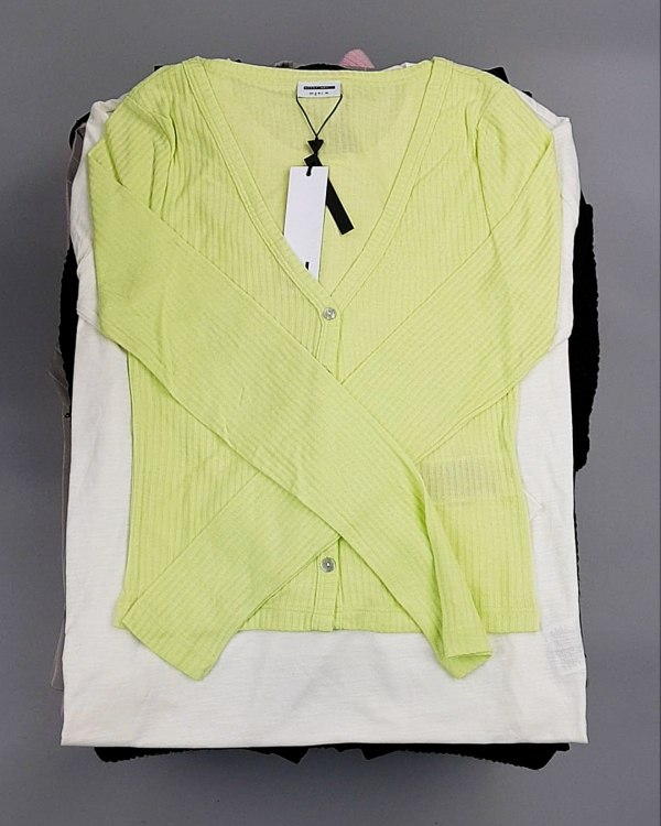 Фотография  142 - NOISY MAY Winter mix 104#15 кг, ЛОТ №7140 оптом в Кирове и Кировской области