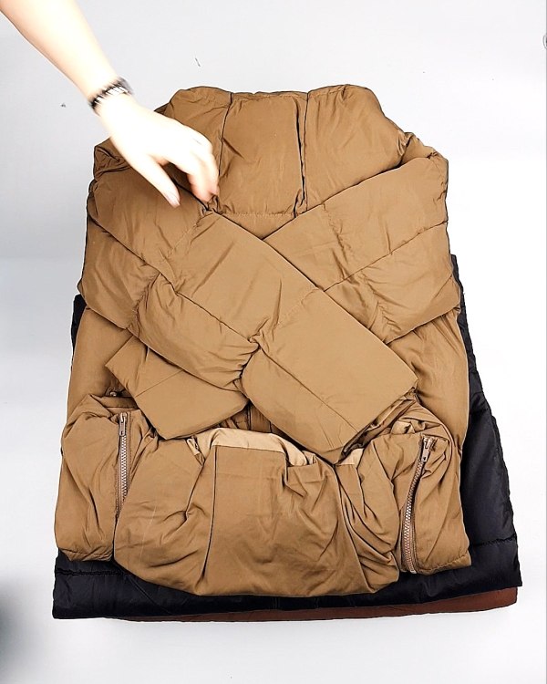 Фотография  959 - Верхняя одежда BESTSELLER Дания 104#10 кг, ЛОТ №7267 оптом в Кирове и Кировской области