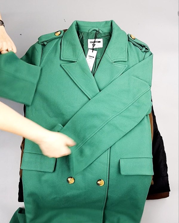 Фотография  371 - Верхняя одежда BESTSELLER Дания 104#10 кг, ЛОТ №7267 оптом в Кирове и Кировской области