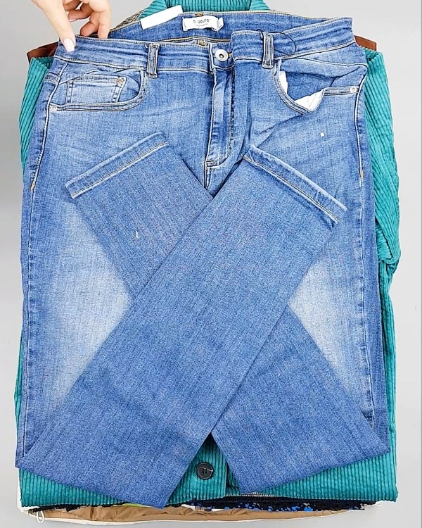 Фотография  680 - B.YOUNG Winter mix 104#15 кг, ЛОТ №7171 оптом в Кирове и Кировской области