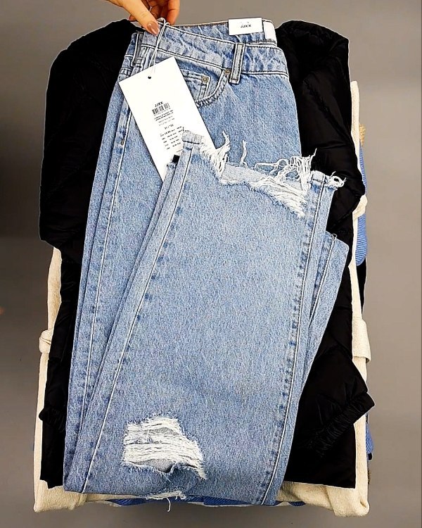 Фотография  859 - Bestseller Winter В mix 114#15 кг, ЛОТ №7372 оптом в Кирове и Кировской области