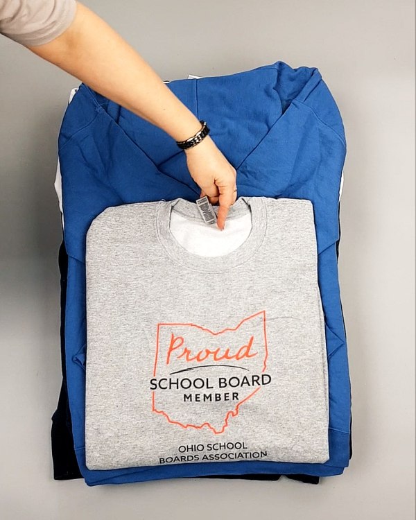 Фотография  831 - Толстовки м/ж (Sweat Tops)#20 кг, ЛОТ №7434 оптом в Кирове и Кировской области