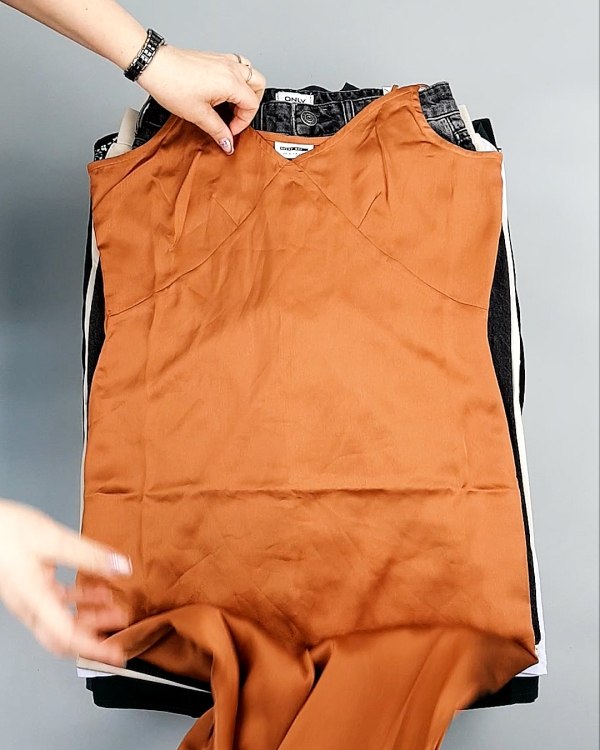 Фотография  190 - Bestseller Summer mix 104#15 кг, ЛОТ №7493 оптом в Кирове и Кировской области