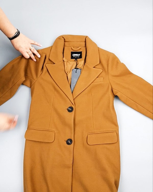 Фотография  850 - Пальто Bestseller 104#10,5 кг, ЛОТ №7559 оптом в Кирове и Кировской области