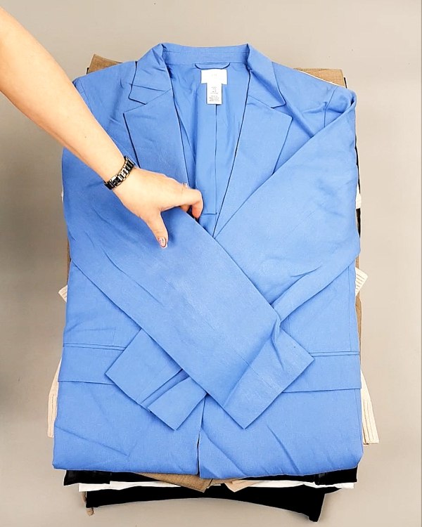 Фотография  752 - 12191 H&M mix textil 1224#25 кг, ЛОТ №7489 оптом в Кирове и Кировской области