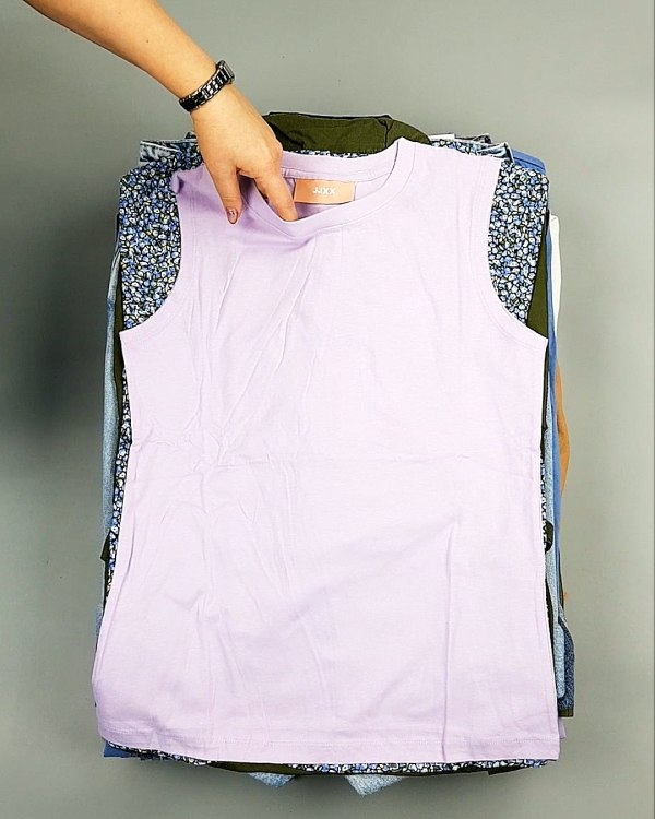 Фотография  622 - Bestseller Summer mix 104#15 кг, ЛОТ №7493 оптом в Кирове и Кировской области