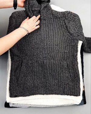 Фотография  289 - Джемпера СТОК CAN 084#7 кг, ЛОТ №7648 оптом в Кирове и Кировской области