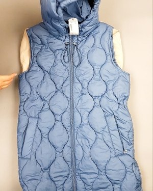 Фотография  322 - Верхняя одежда весна TOM TAILOR 124#7,8 кг, ЛОТ №7581 оптом в Кирове и Кировской области