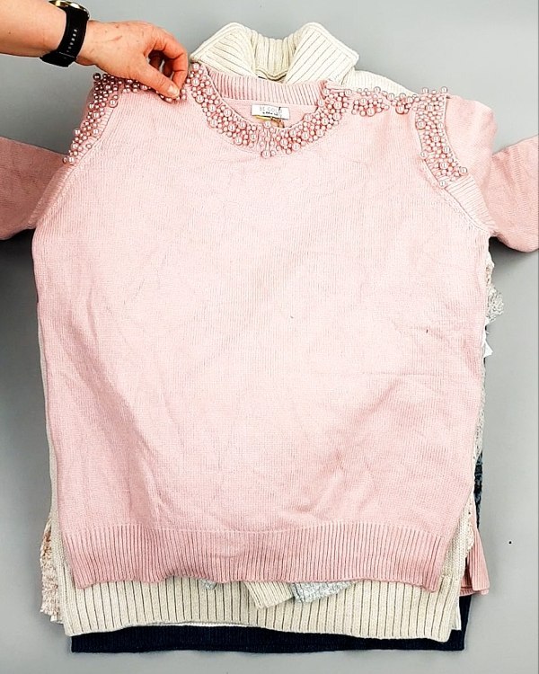 Фотография  710 - Джемпера СТОК CAN 084#7 кг, ЛОТ №7650 оптом в Кирове и Кировской области