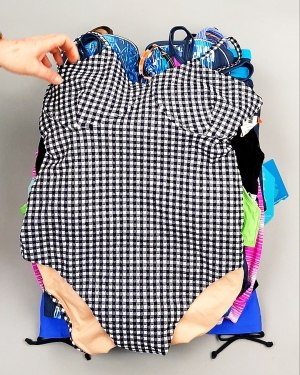 Фотография  724 - Купальники СТОК CAN 124#5 кг, ЛОТ №7689 оптом в Кирове и Кировской области