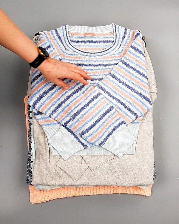 Фотография  630 - Джемпера легкие СТОК CAN 084#7 кг, ЛОТ №7635 оптом в Кирове и Кировской области