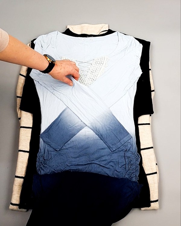 Фотография  881 - Платья СТОК CAN зима 084#7 кг, ЛОТ №7695 оптом в Кирове и Кировской области