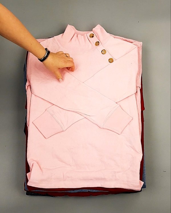 Фотография  245 - SWEATSHIRT CAN 084#10 кг, ЛОТ №7618 оптом в Кирове и Кировской области