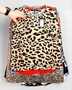 Фотография  401 - Блузки Bestseller 44#5 кг, ЛОТ №8026 оптом в Кирове и Кировской области