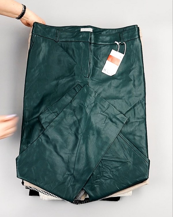 Фотография  499 - Брюки женские зима C&A 025#10 кг, ЛОТ №7911 оптом в Кирове и Кировской области