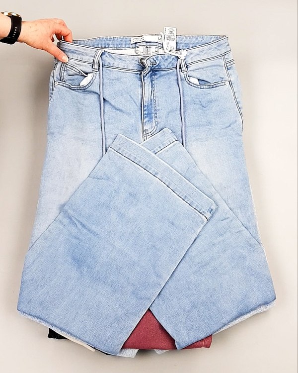 Фотография  613 - Джинсы NEXT Women#10 кг, ЛОТ №8034 оптом в Кирове и Кировской области