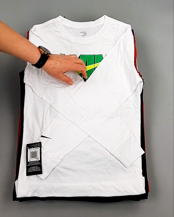 Фотография  839 - Тонковки детские NIKE CAN 084#5 кг, ЛОТ №7970 оптом в Кирове и Кировской области