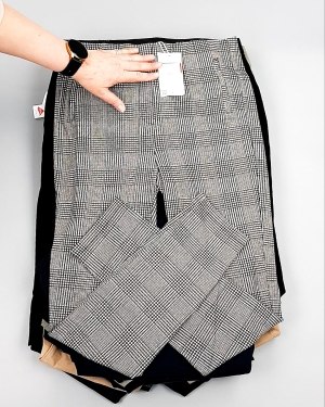 Фотография  988 - Брюки женские лето C&A 025#10 кг, ЛОТ №7892 оптом в Кирове и Кировской области