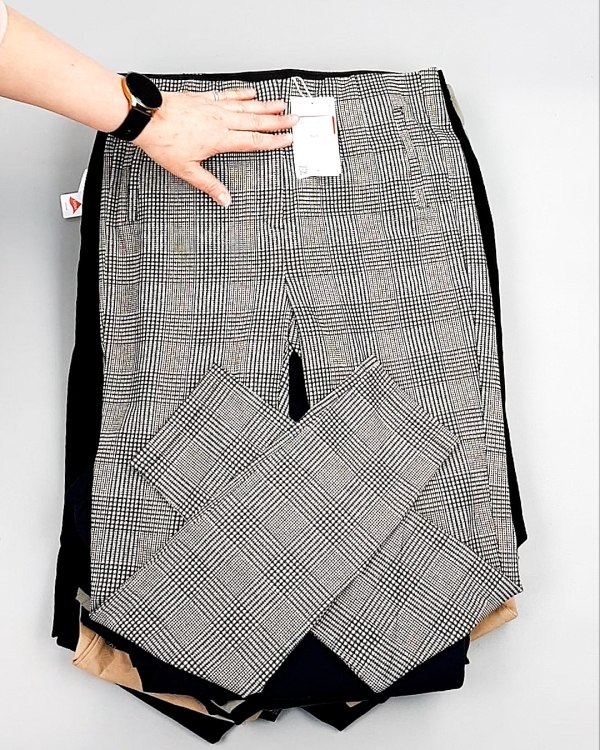 Фотография  491 - Брюки женские лето C&A 025#10 кг, ЛОТ №7892 оптом в Кирове и Кировской области