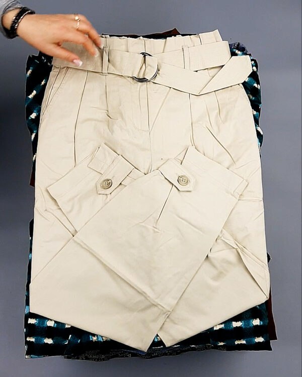 Фотография  379 - B.YOUNG Summer mix 035#15 кг, ЛОТ №8202 оптом в Кирове и Кировской области