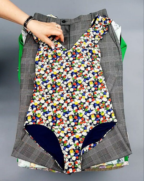 Фотография  536 - OTHER STORIES mix 06 B 035#15 кг, ЛОТ №8192 оптом в Кирове и Кировской области